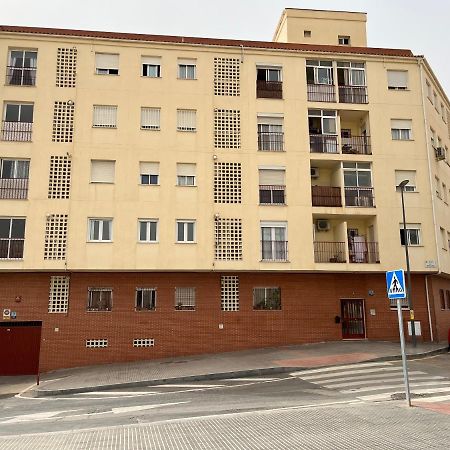 Beautiful Brand New 2 Bedroom Flat With Terrace Малага Экстерьер фото