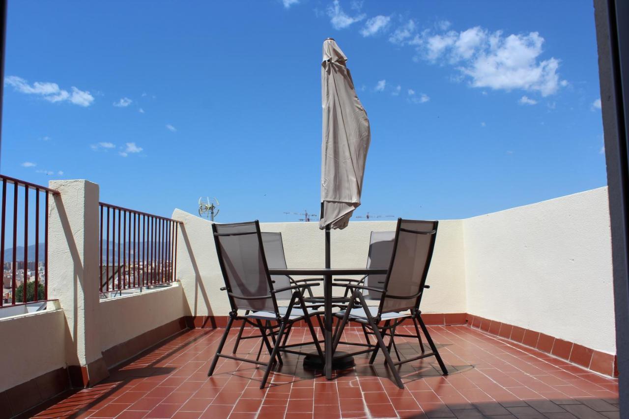 Beautiful Brand New 2 Bedroom Flat With Terrace Малага Экстерьер фото