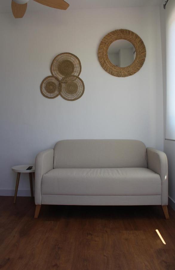 Beautiful Brand New 2 Bedroom Flat With Terrace Малага Экстерьер фото