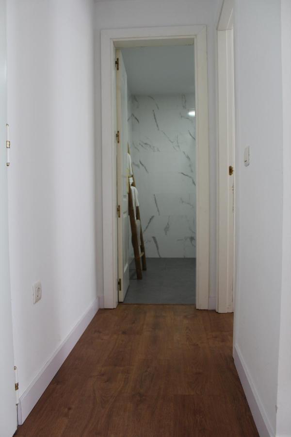 Beautiful Brand New 2 Bedroom Flat With Terrace Малага Экстерьер фото