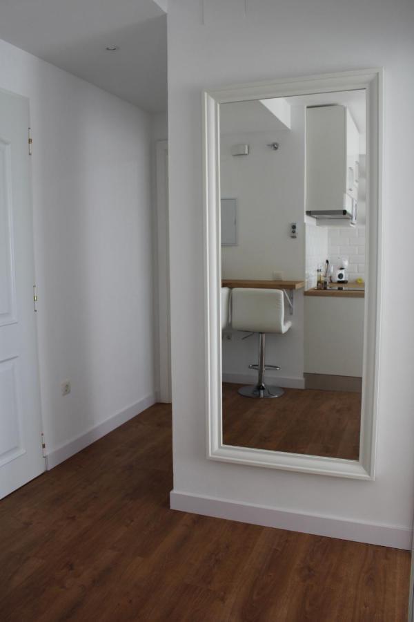 Beautiful Brand New 2 Bedroom Flat With Terrace Малага Экстерьер фото