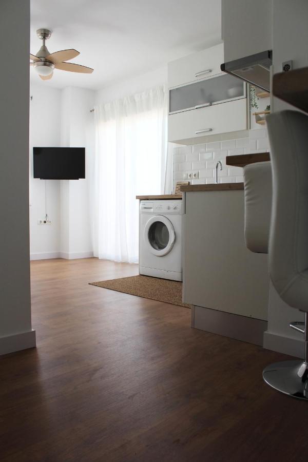 Beautiful Brand New 2 Bedroom Flat With Terrace Малага Экстерьер фото