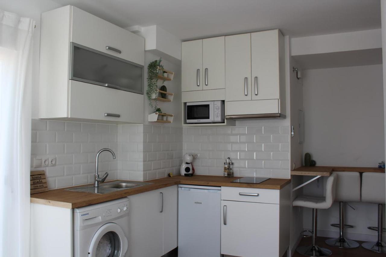 Beautiful Brand New 2 Bedroom Flat With Terrace Малага Экстерьер фото