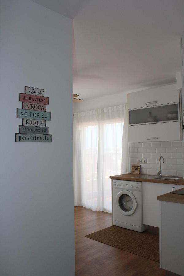 Beautiful Brand New 2 Bedroom Flat With Terrace Малага Экстерьер фото